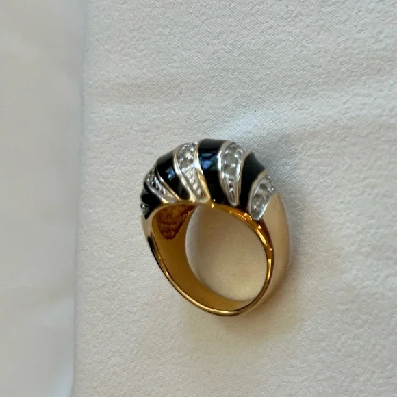 Onyx and CZ Stone Cocktail Ring - Picture 11 of 16